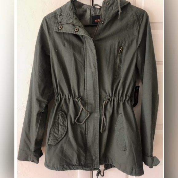 Juniors Cargo Style Hoodie Jacket - Picture 5 of 6